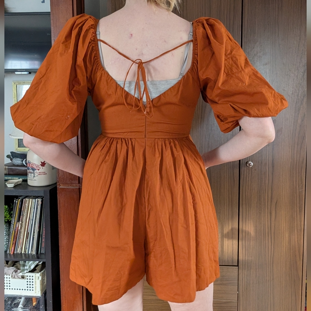 Elegant Rust Puff Sleeve Romper
